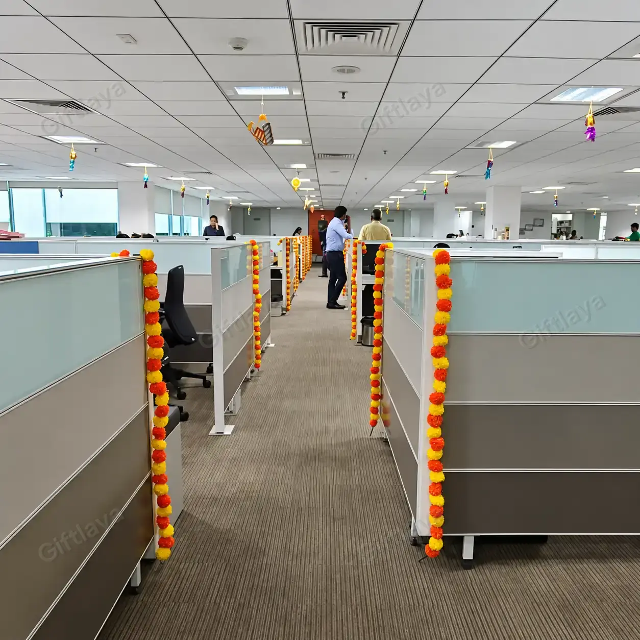 Neat Office Decoration for Diwali — photo 3