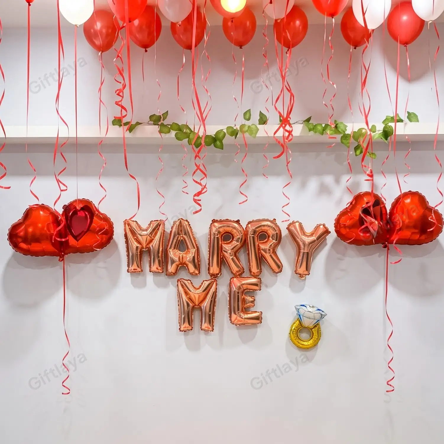 Red White Proposal Decoration — photo 2