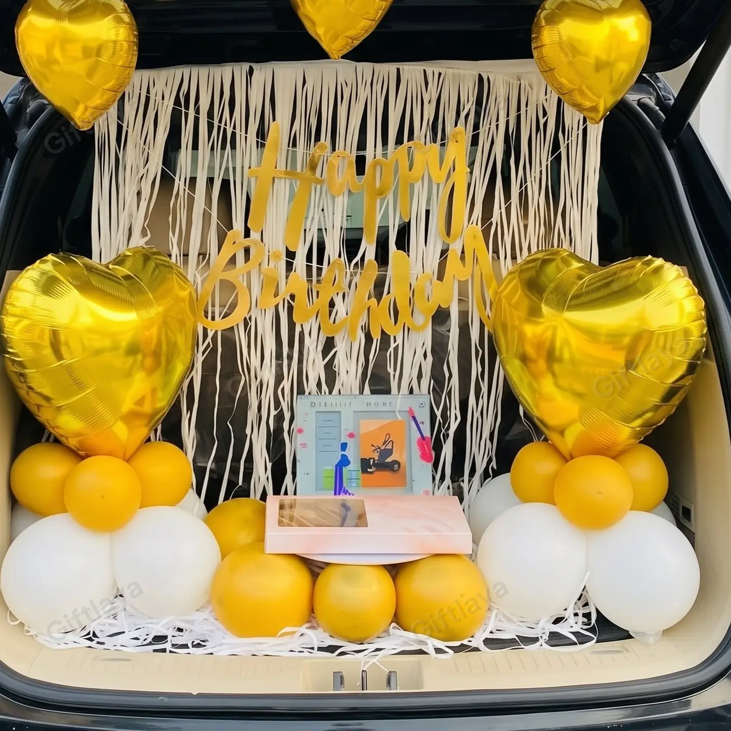Golden Heart Car Decor — photo 2