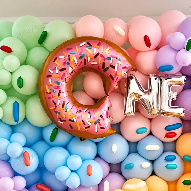 Donut Theme Balloon Wall — photo 2