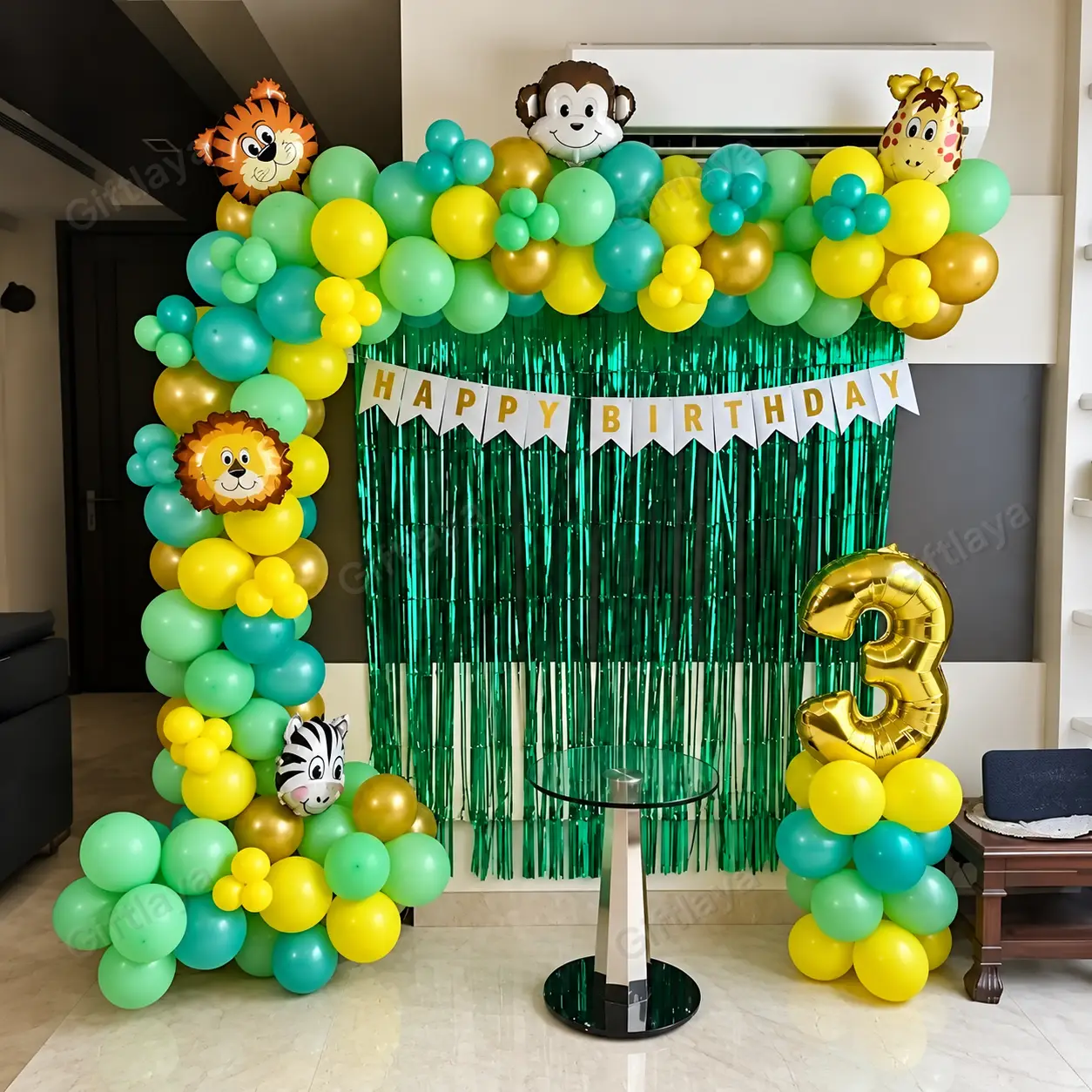 Simple Jungle Theme Decor