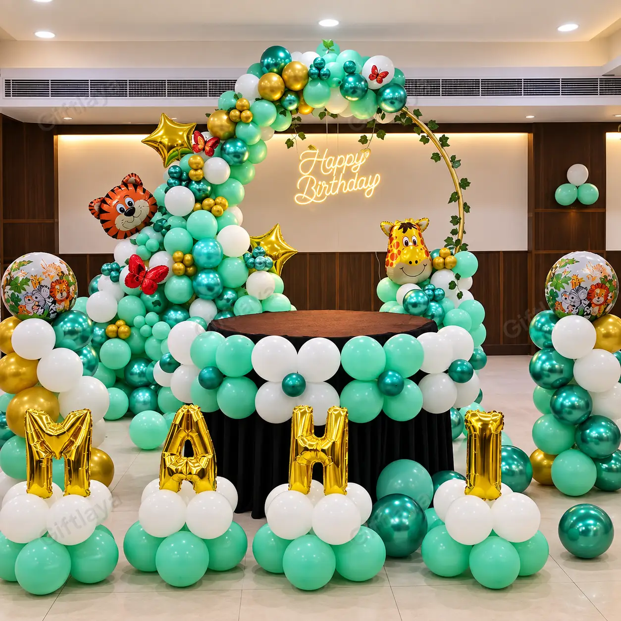 Jungle Theme Balloon Stage Setup