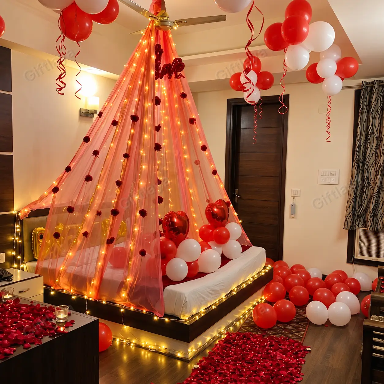 First Night Cabana Room Decoration — photo 2