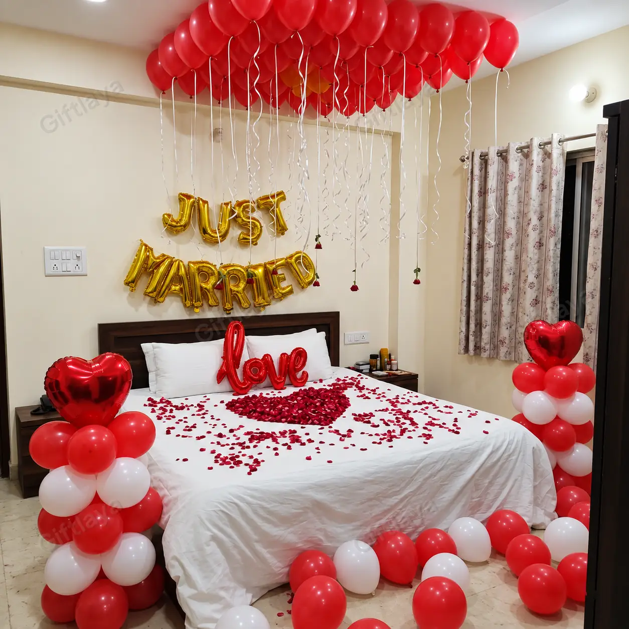 Just Married Room Decoration