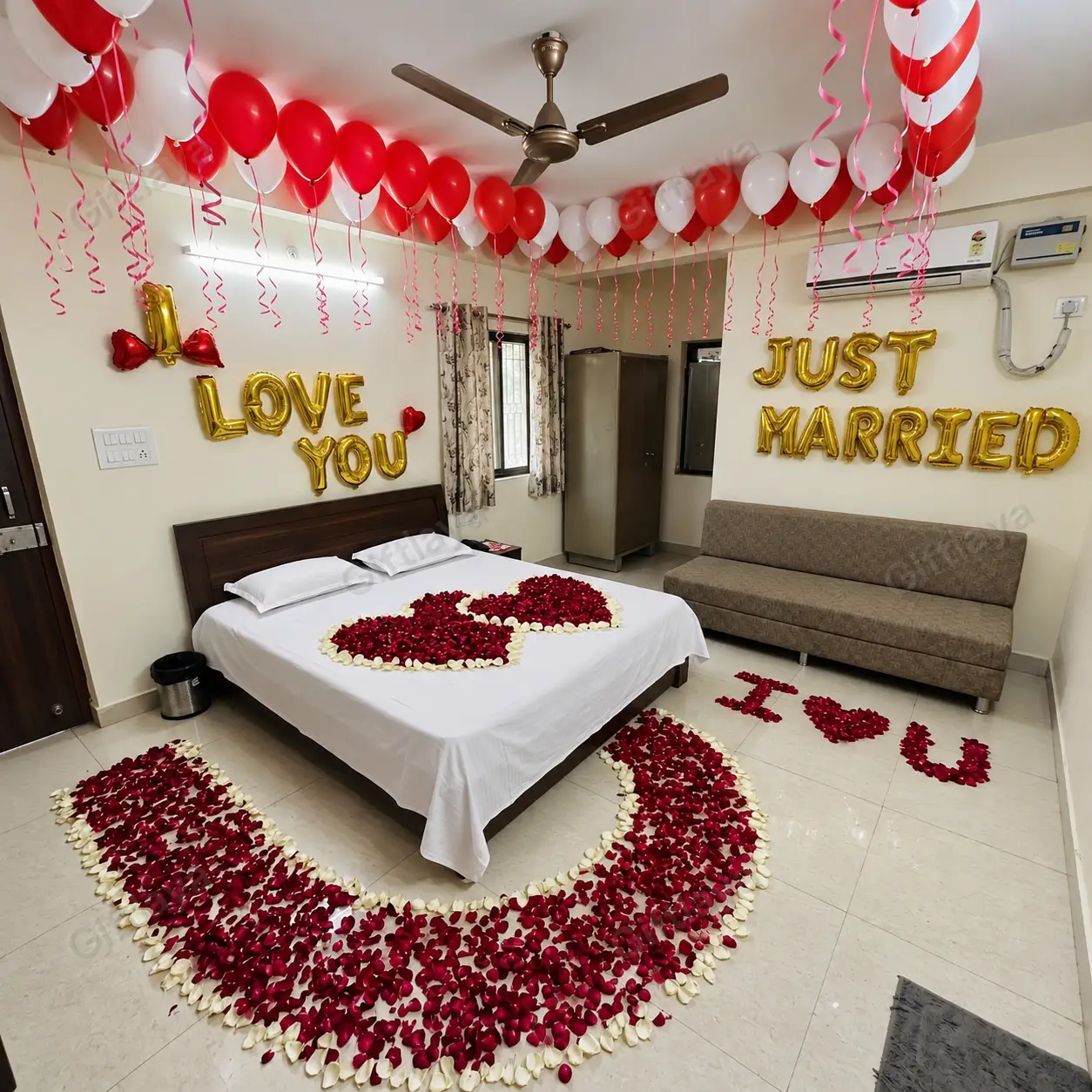 Marriage Wedding Room Decoration with Flowers