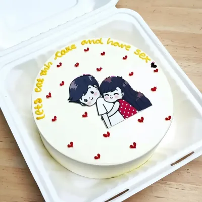 Hug Me Cake