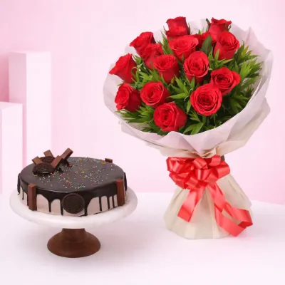 Red Roses with Delicious Chocolate Cake