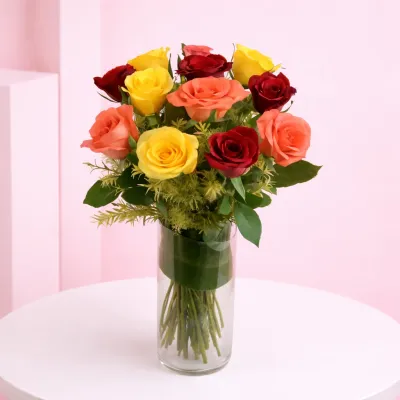 Elegant Arrangement of Roses