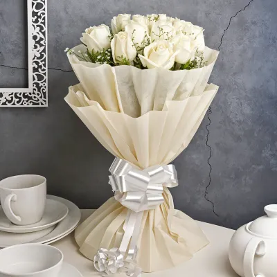 Snow White Rose Bouquet