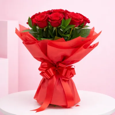 Bunch of 8 Red Roses