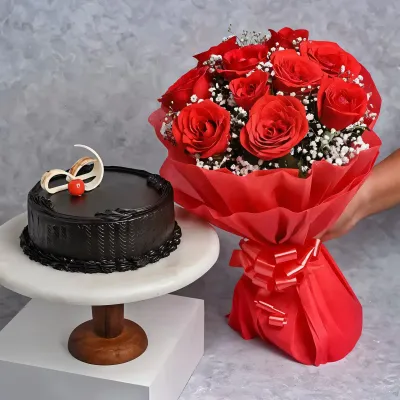 Red Roses with Delicious Chocolate Cake
