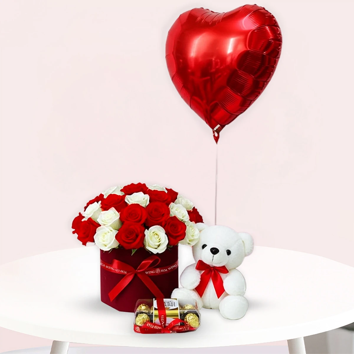 Fresh Valentine Day Flower Bouquet for Her