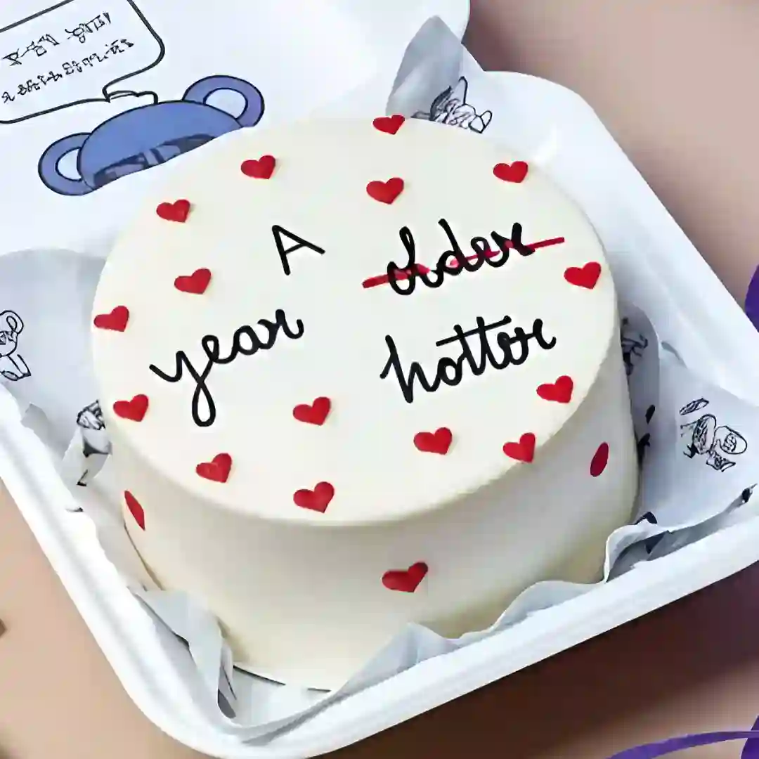Little Red Hearts Bento Cake