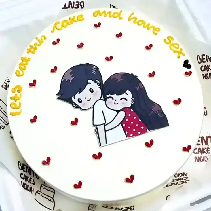 Hug Me Cake