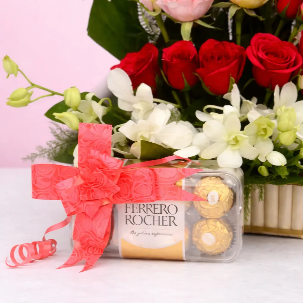 Elegant Floral Arrangement with Chocolate — photo 2