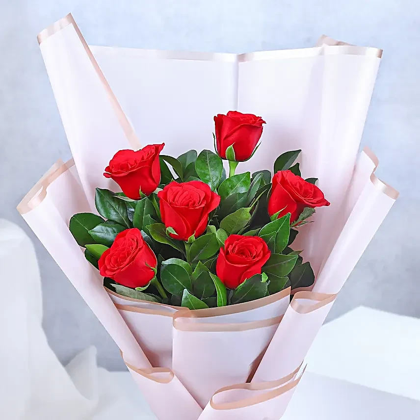 Red rose delivery service in Noida