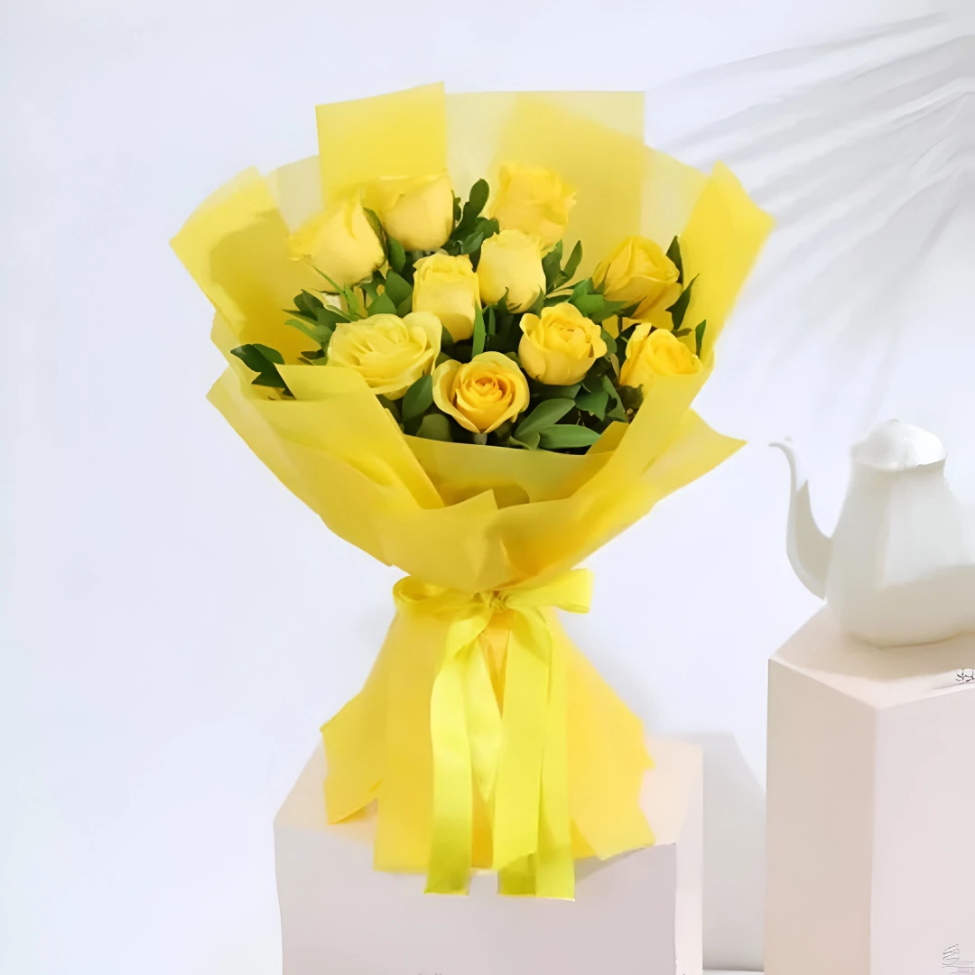 Simple yellow rose bouquet delivery in Vadodara