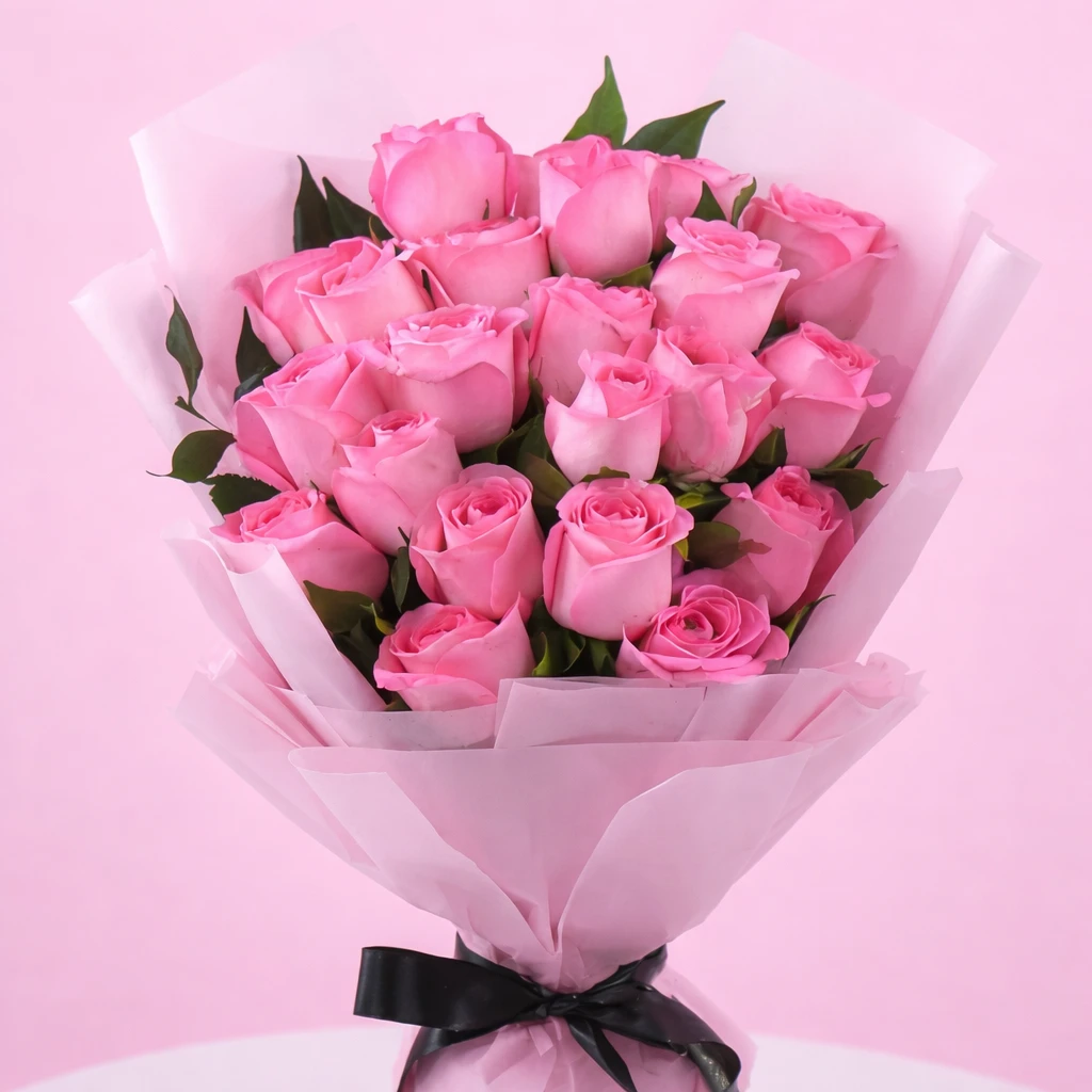 Charming Pink Roses Hand Bouquet — photo 2