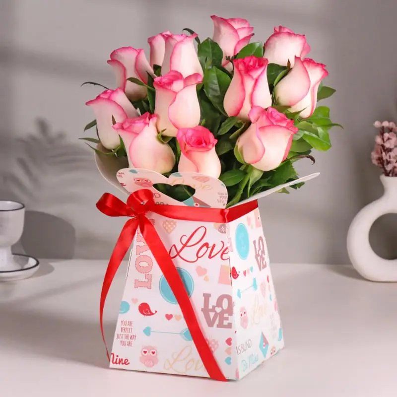 Artistic Pink Rose Bouquet Combo