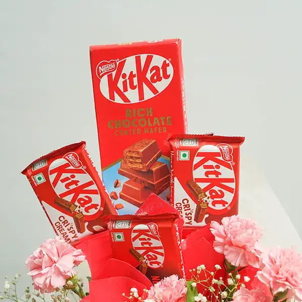 Sweetly romantic Flower Combo 