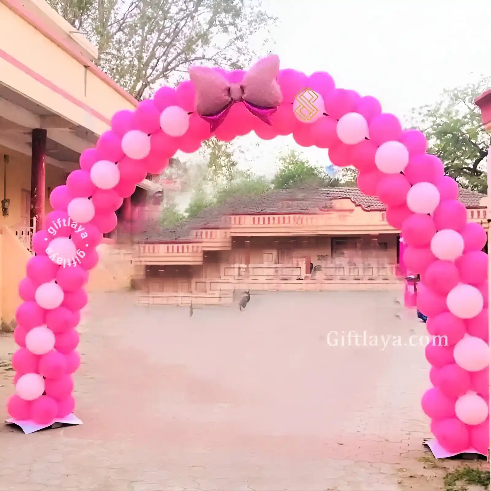 Minnie Mouse Stage Decoration