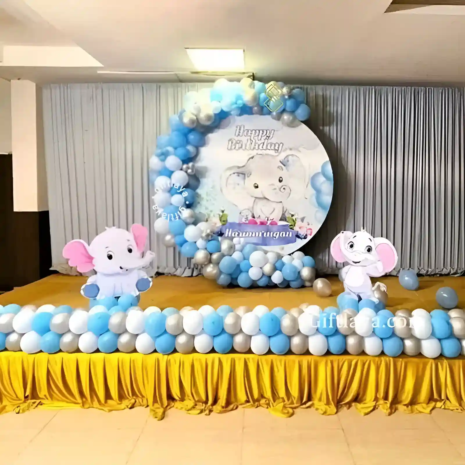Dumbo Theme Balloon Decoration