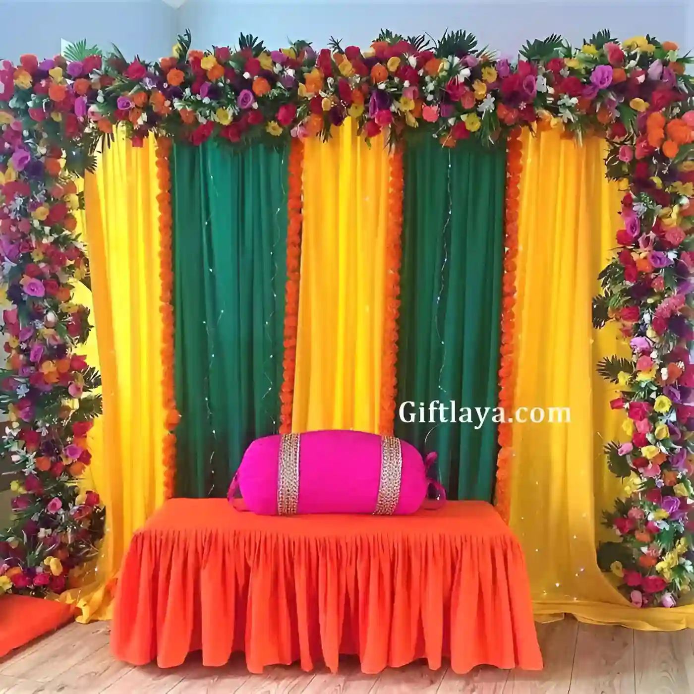 Mehndi Decoration with Flowers